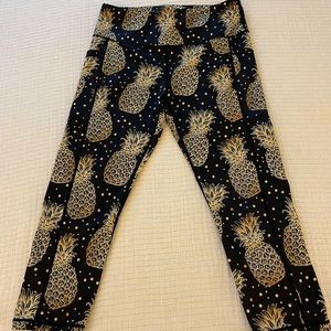 CVG fineapple Capri medium